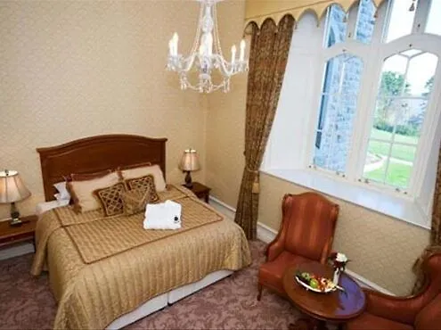 酒店 Kilronan Castle